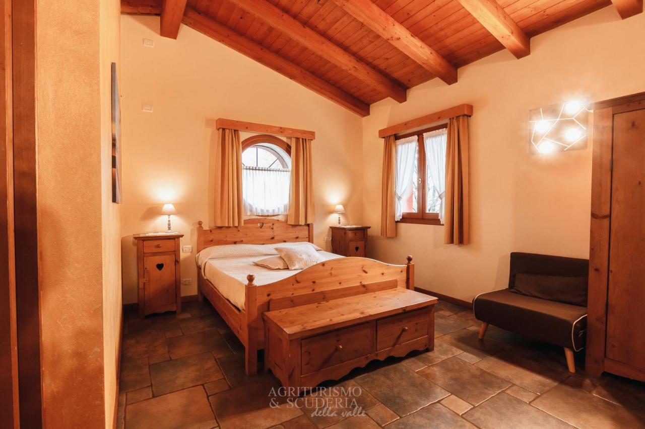 Agriturismo Scuderia Della Valle Valsecca Exteriör bild